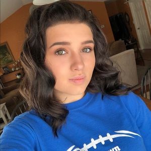 Meet your Posher, Macie